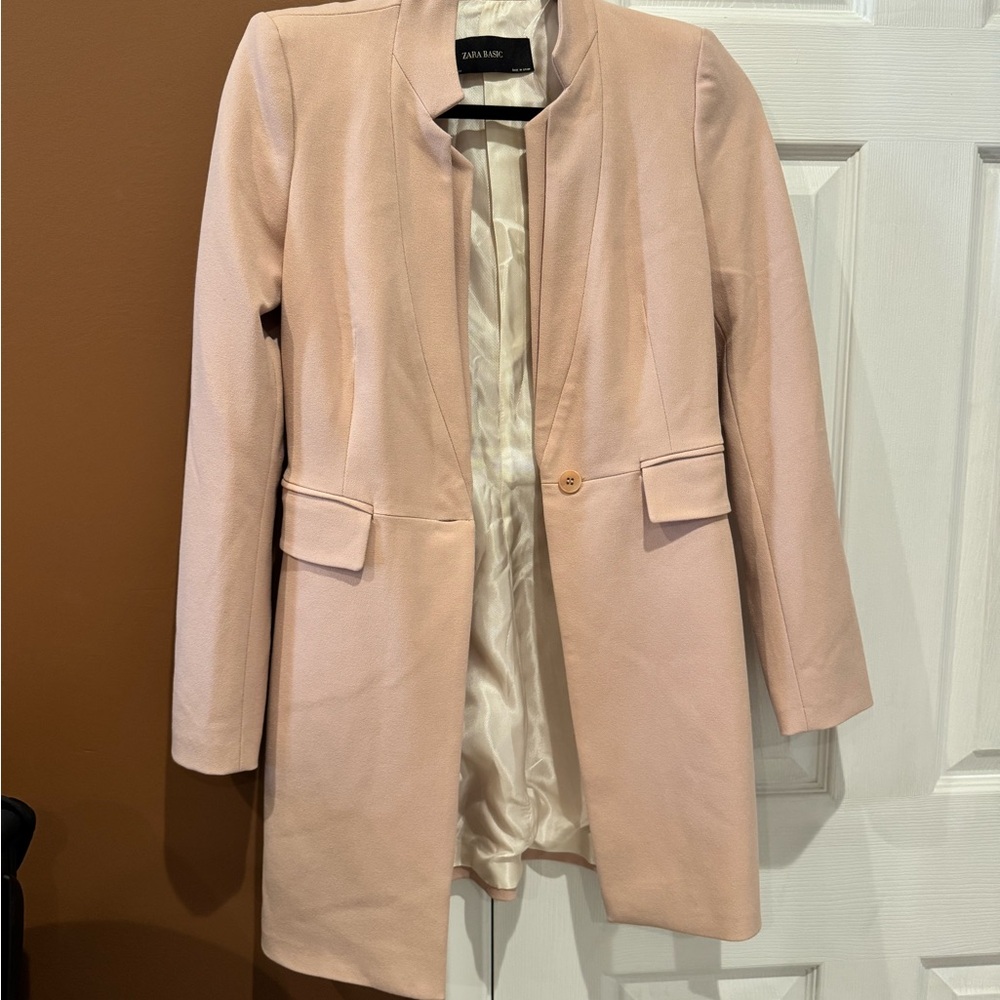 Elegant Women's Tan Coat